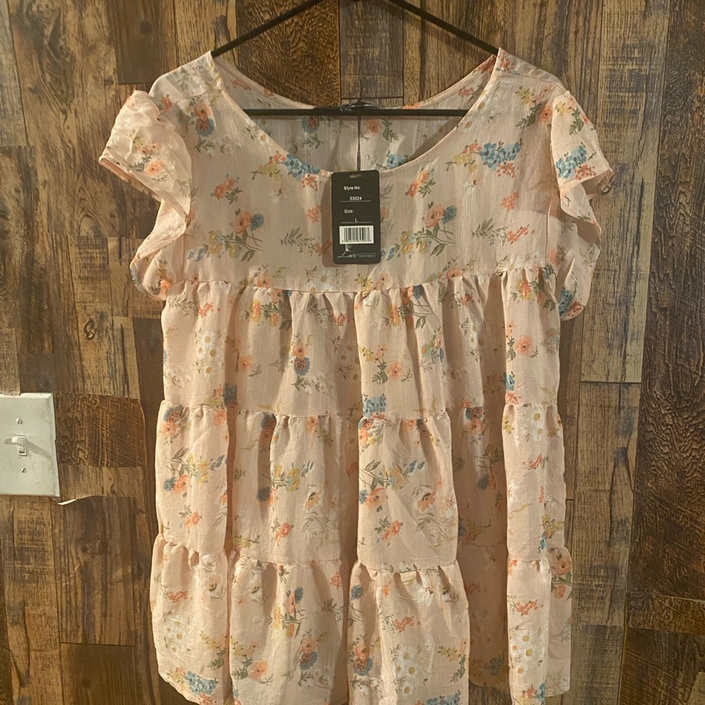 NWT Love University women's short sleeve blouse size Large 65% polyester